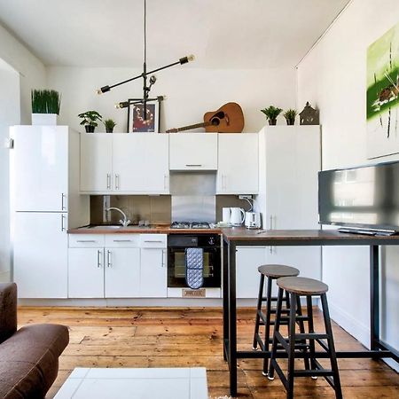 Artsy Modern 1Br Home In Abbeyhill เอดินบะระ ภายนอก รูปภาพ